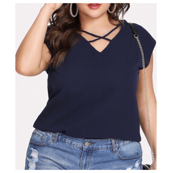 ➕Navy Criss-Cross Front Top - Picture 2 of 7